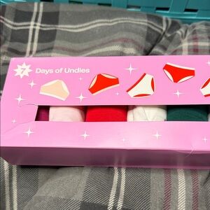 Nordstrom rack Colorful Days of Undies Set